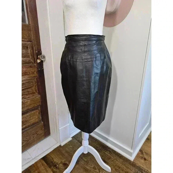 Vtg Genuine Leather Women's Size 11/12 Black Leather Skirt - Picture 1 of 8
